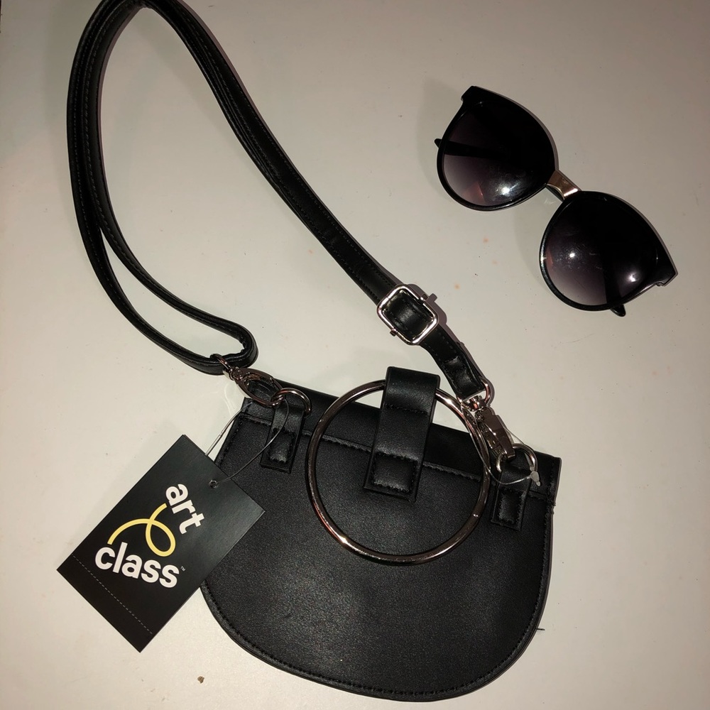 Purse - Picture 3 of 13